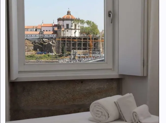 Apartamento In - D. Hugo 23 *