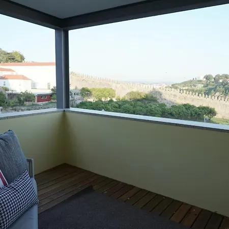 Apartamento In - D. Hugo 23 *