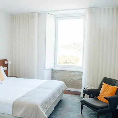 In - D. Hugo 23 * Porto