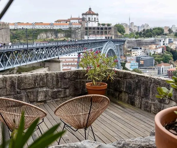 In - D. Hugo 23 דירה *